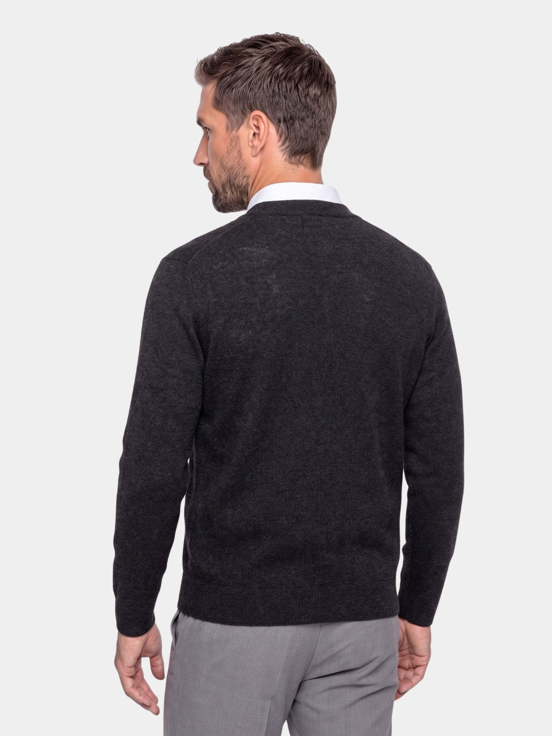 Suéter cardigan de malha de lã merino 100% com decote em V - Cross & Crown