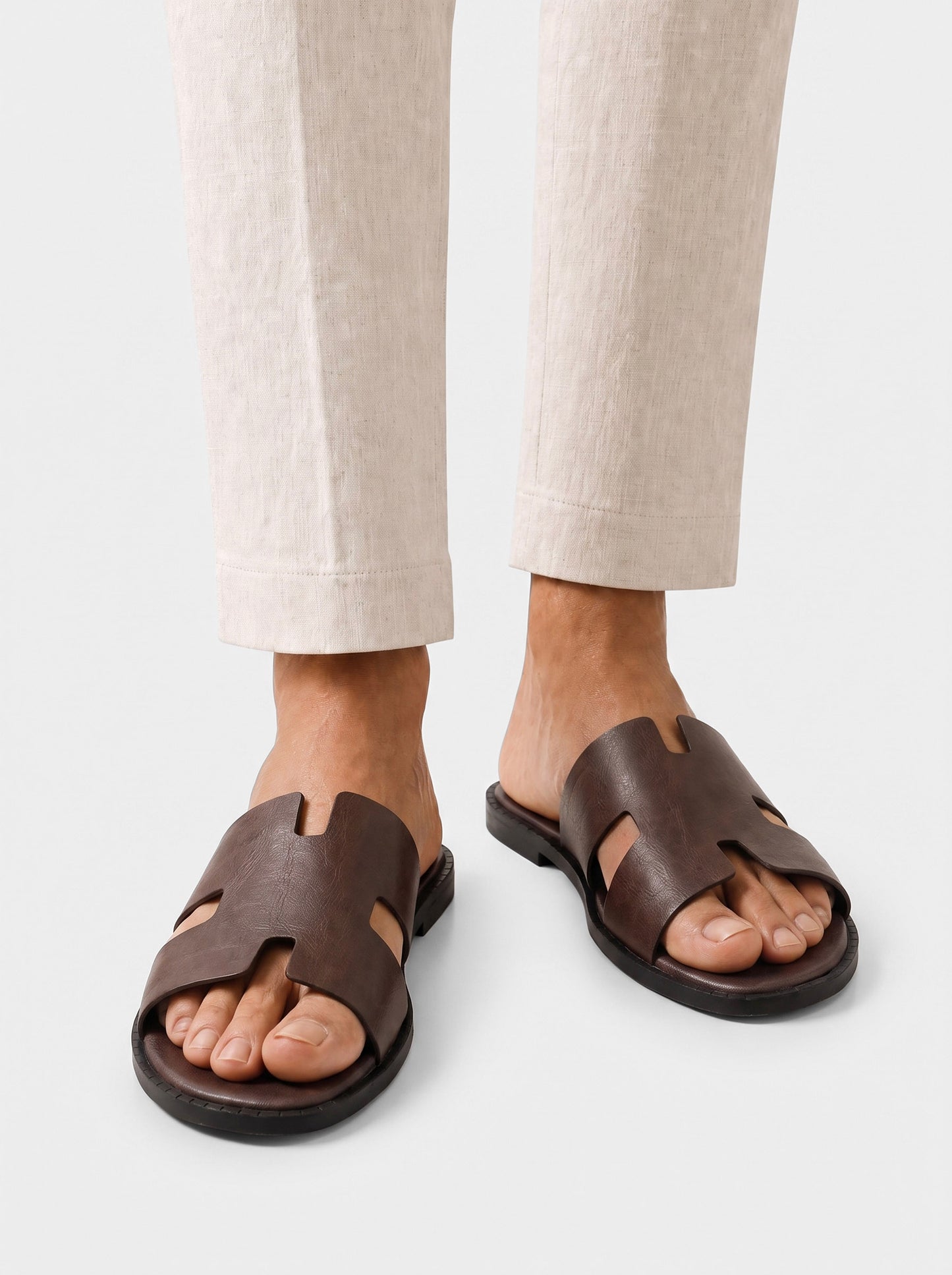 Sandalias tipo slide urbanas Legacy – Cross & Crown