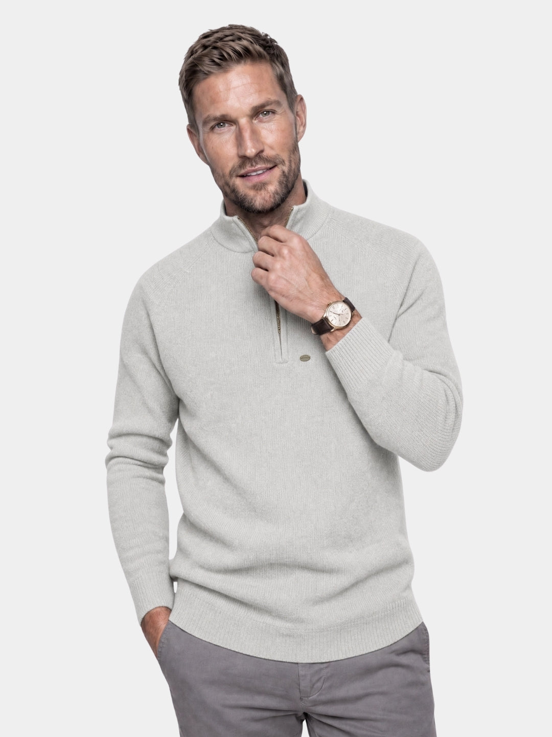Suéter Elegante com Zíper de Um Quarto - Cross & Crown
