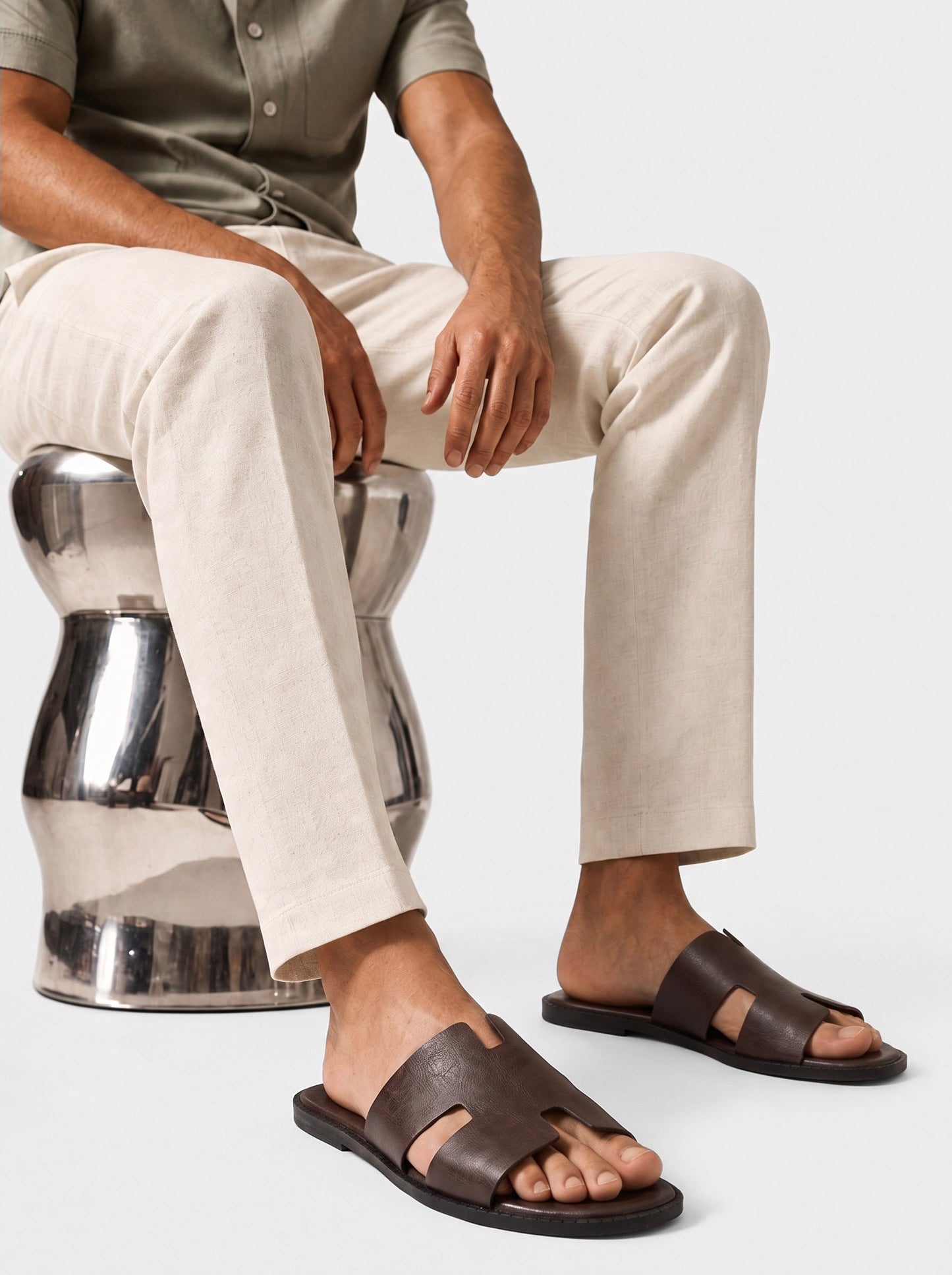 Sandalias tipo slide urbanas Legacy – Cross & Crown
