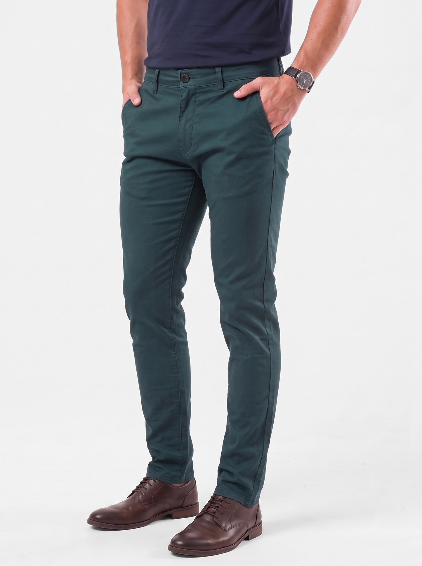 Pantalones esenciales rectos de corte slim - Cross & Crown