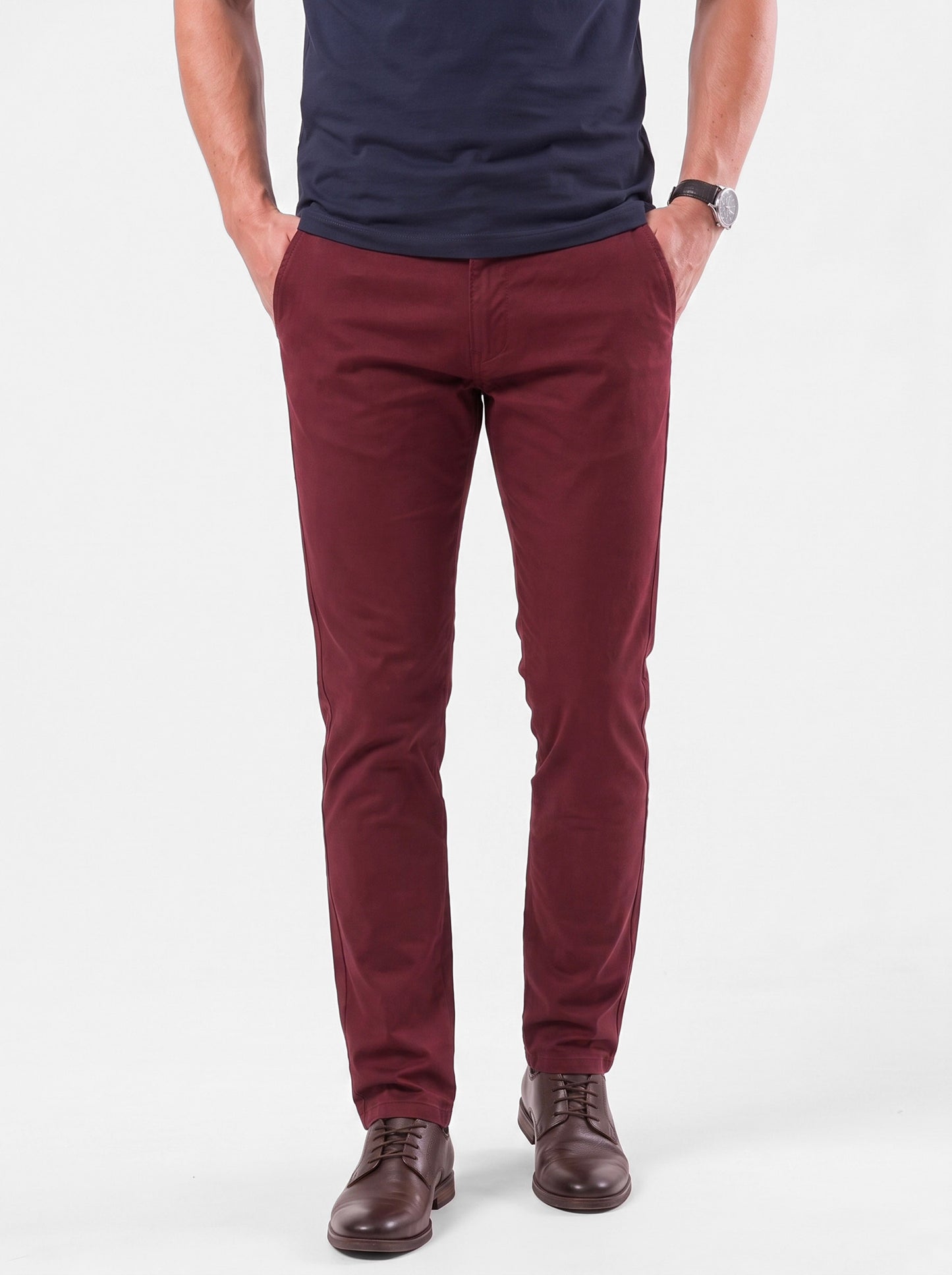 Pantalones esenciales rectos de corte slim - Cross & Crown