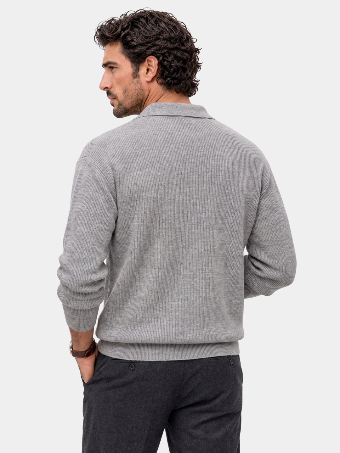 Jersey polo esencial con cuello de pico - Cross & Crown