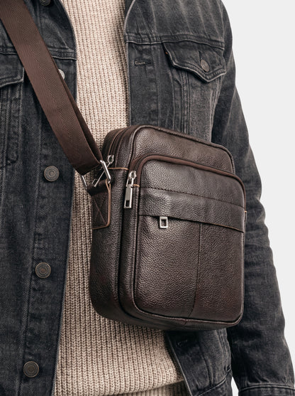 Minimalistische Schultertasche Capri – Cross & Crown