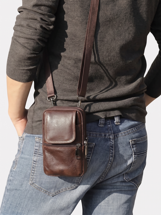 Kompakte Schultertasche Voyager – Cross & Crown