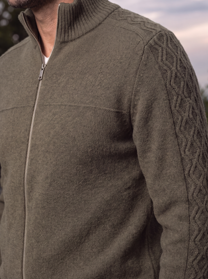 Suéter de cashmere com zíper e gola alta de malha - Cross & Crown